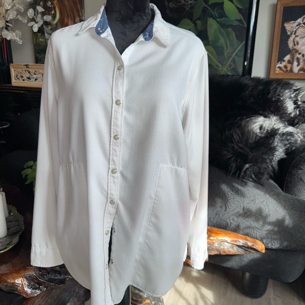 White Button-Up Shirt with Blue Collar Detail-super soft & comfy